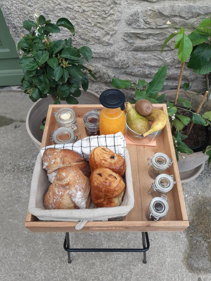 Bed and Breakfast La Tourelle 82 Saint-Antonin Exterior foto